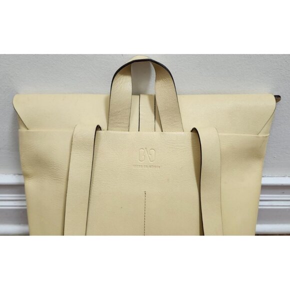 GAG BACKPACK PERA Leather Creamy lemon hue — elegant and versatile main image 6